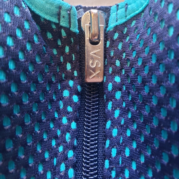 VSX Sport Victoria’s Secret Sports Teal and Black Bra Mesh Pattern Sz 38C. - Picture 4 of 16